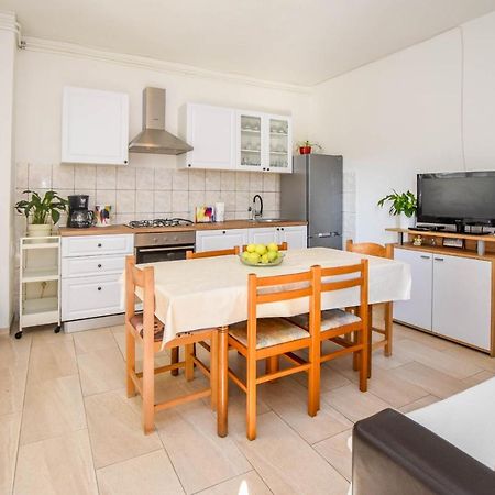 Kuca Za Odmor Lucija Apartment Vrana  ภายนอก รูปภาพ