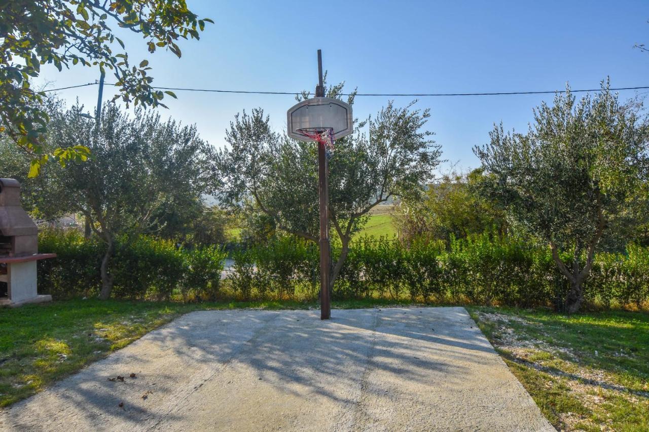 Kuca Za Odmor Lucija Apartment Vrana  ภายนอก รูปภาพ
