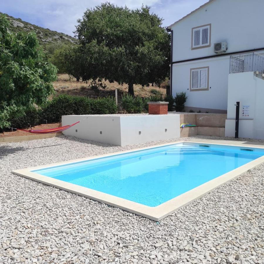 Kuca Za Odmor Lucija Apartment Vrana  ภายนอก รูปภาพ