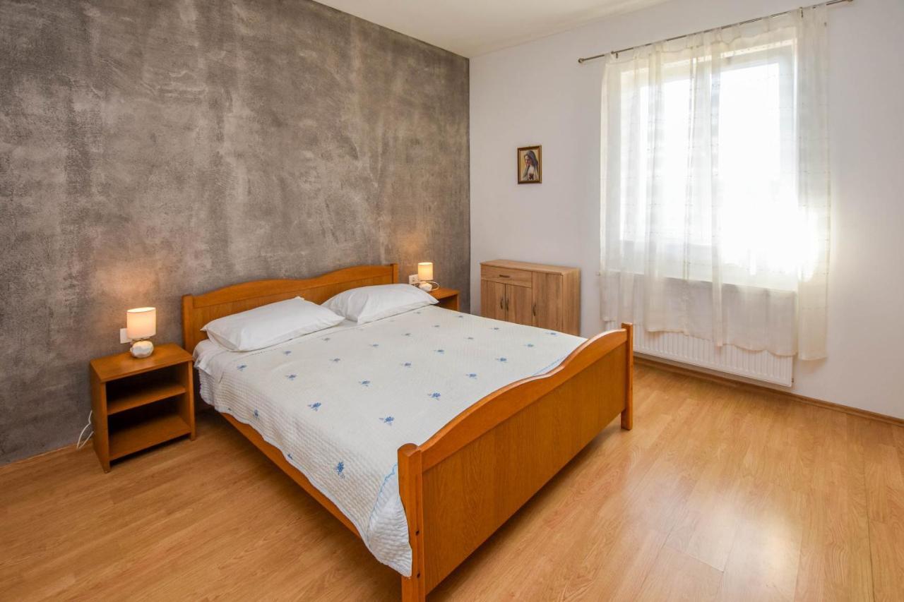 Kuca Za Odmor Lucija Apartment Vrana  ภายนอก รูปภาพ