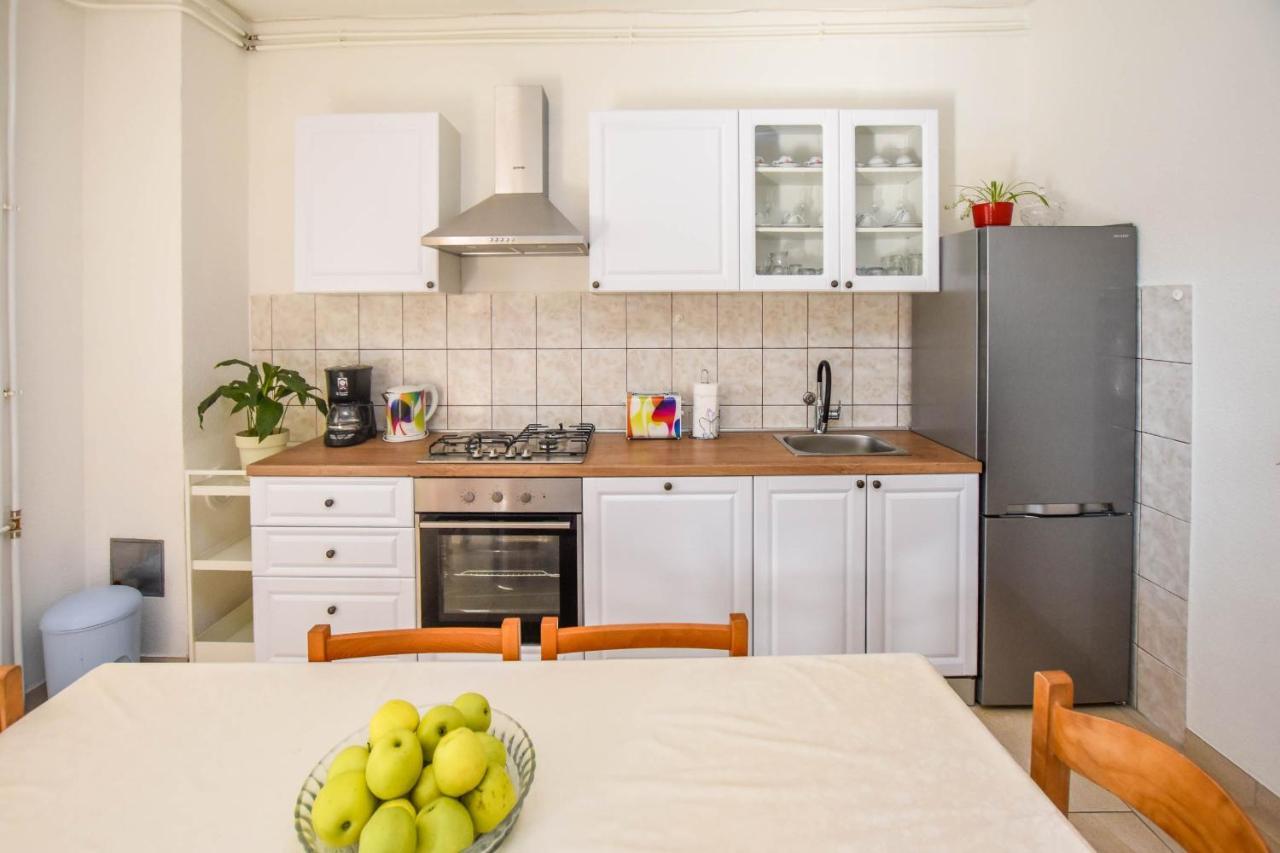 Kuca Za Odmor Lucija Apartment Vrana  ภายนอก รูปภาพ