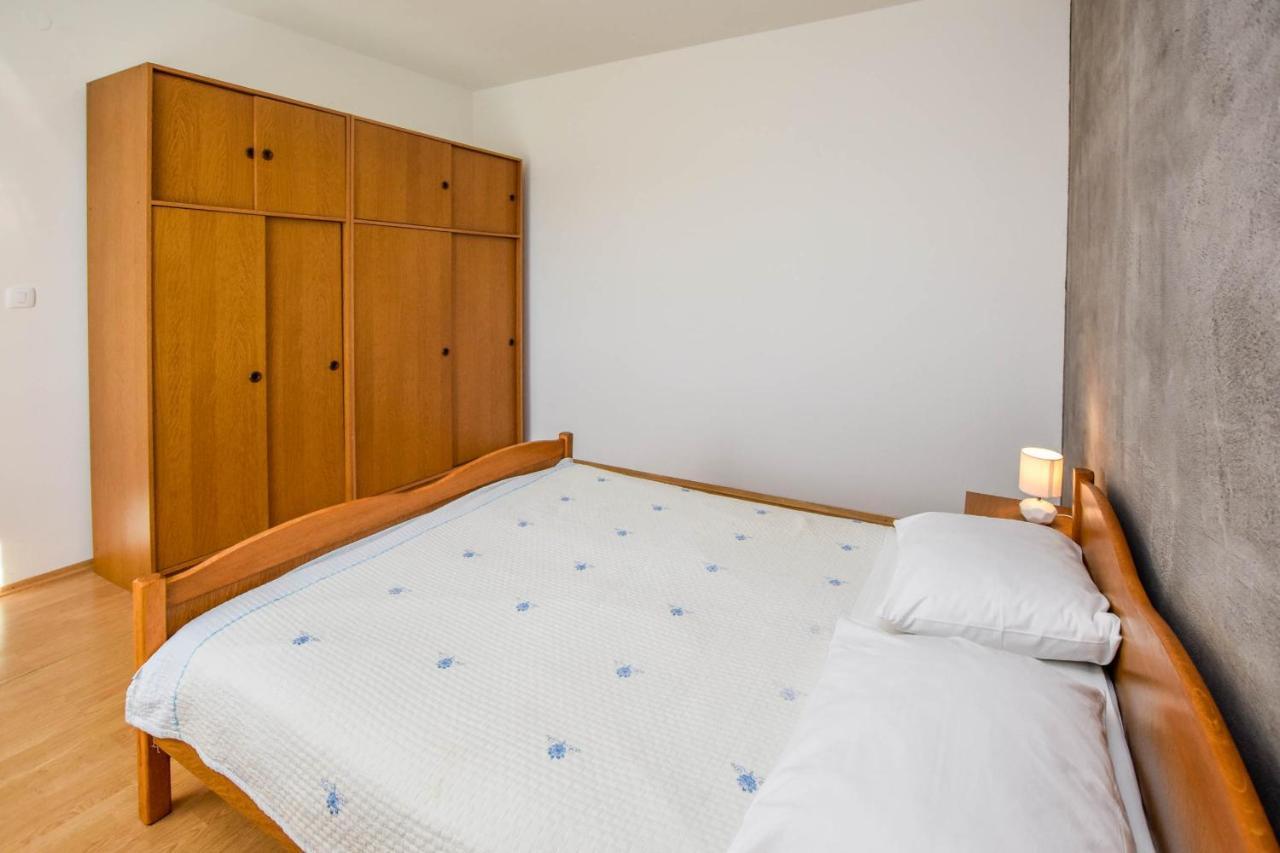 Kuca Za Odmor Lucija Apartment Vrana  ภายนอก รูปภาพ