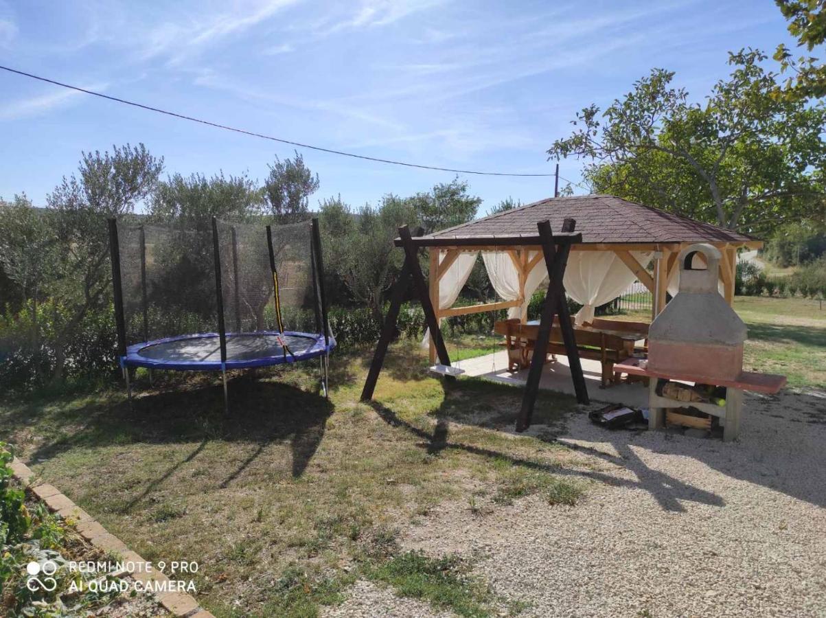 Kuca Za Odmor Lucija Apartment Vrana  ภายนอก รูปภาพ