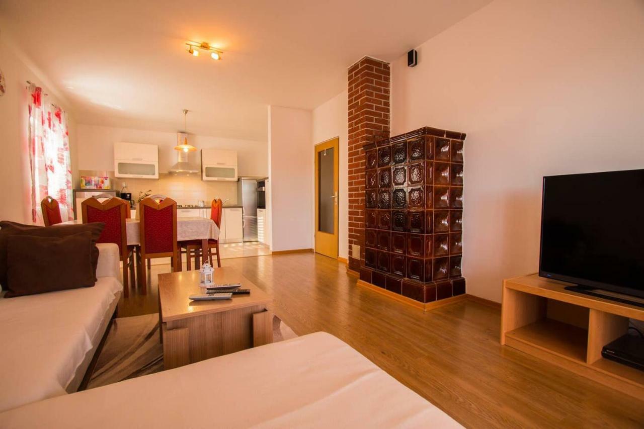 Kuca Za Odmor Lucija Apartment Vrana  ภายนอก รูปภาพ